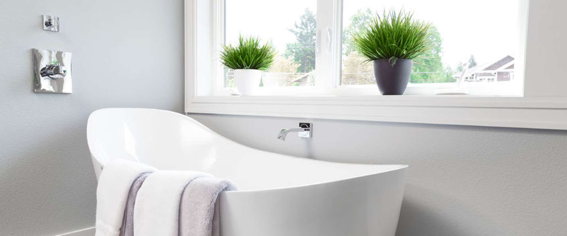 47839649 - bathtub in master bathroom in new luxury home